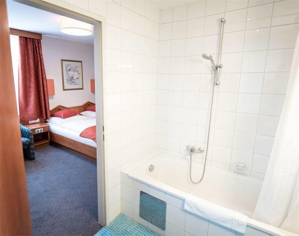 Doktorschlossl Hotel Salisburgo Esterno foto
